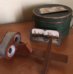 Woodward stereoscope. Photo by author.